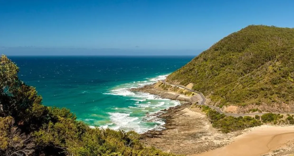 Driving Tips and Safety on the Great Ocean Road