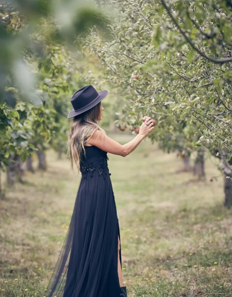 Gentle Annie Berry Garden