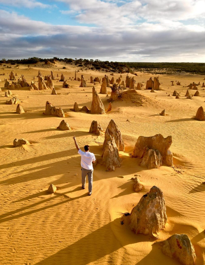 Photographing the Pinnacles Desert